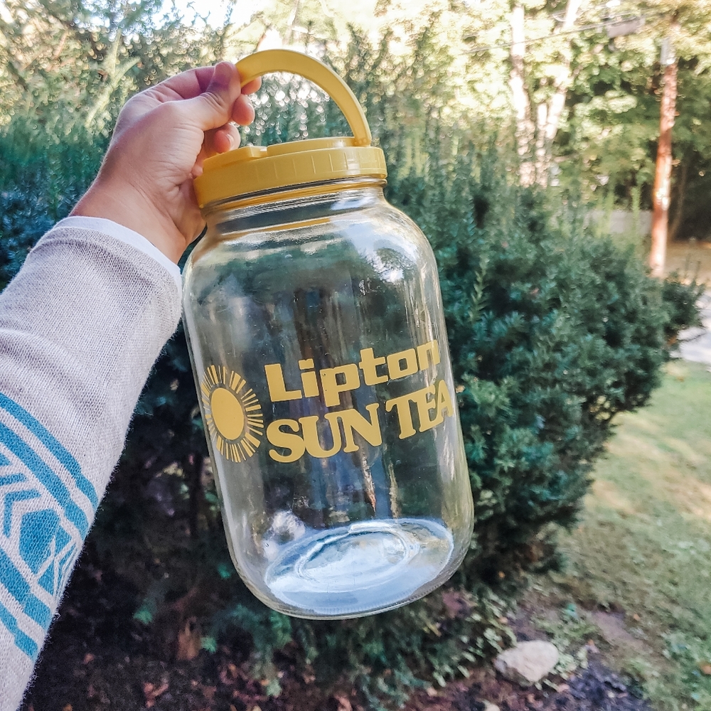Lipton sun tea jug